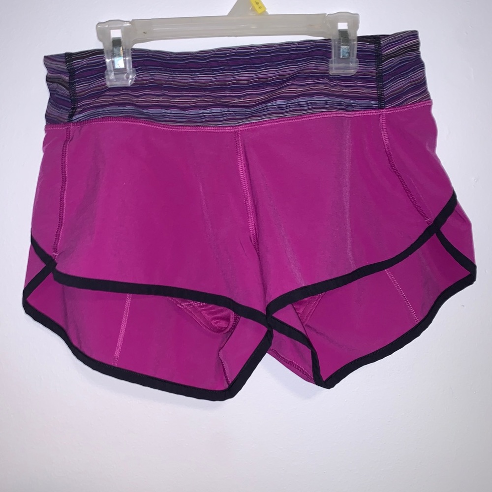 Lululemon size 6 women’s shorts